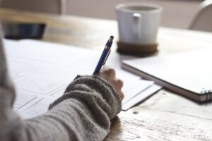 Czy warto pracować jako tłumacz szwedzkiego? Tłumaczenie przysięgłe szwedzkich dokumentów samochodowych